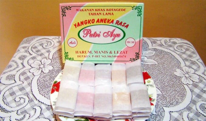 23 Oleh-oleh Khas Jogja Berbentuk Souvenir & Makanan Oleh-oleh   23 Oleh-oleh Khas Jogja Berbentuk Souvenir & Makanan Oleh-oleh