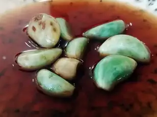 Chinese Laba Garlic | 腊八蒜 | Laba Suan & a Beijing Foodporn Diary