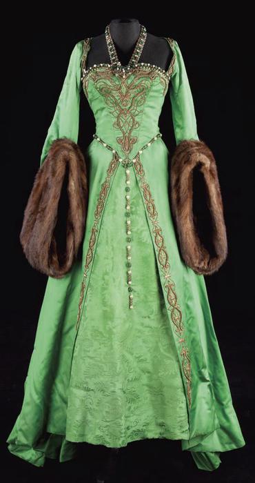 Meaning of the colour Green in Elizabethan Society