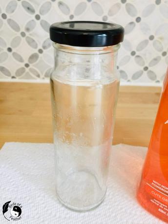 How to remove sticky labels off plastic