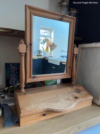 DIY Miniature vanity mirror (rotating!) - How to make it