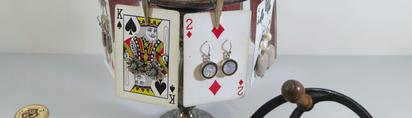 Ear nest earring sales holder