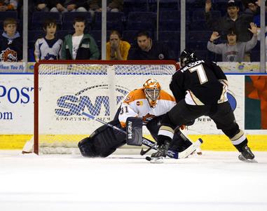 Rick DiPietro battled depression during struggles, says Isles