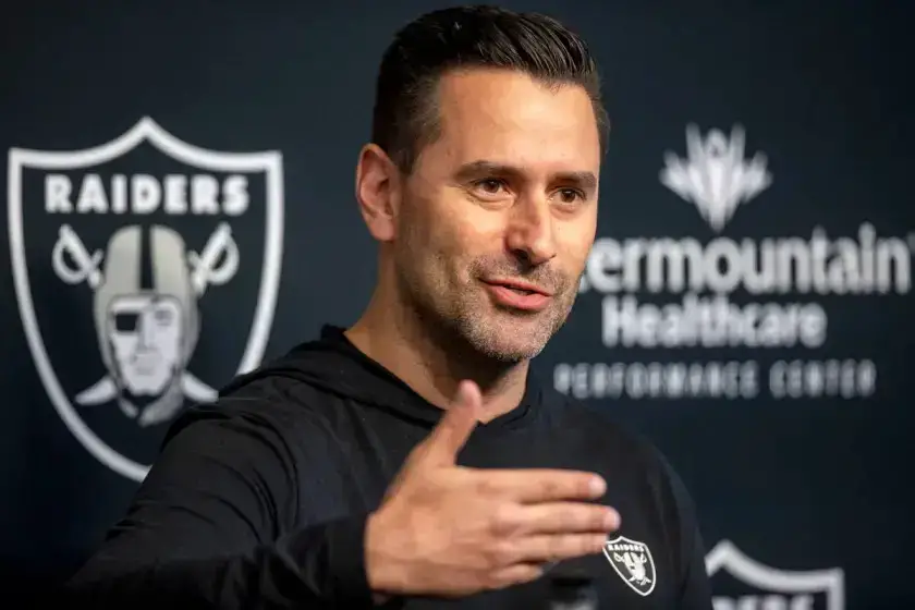 Raiders come in at No. 17 in ESPN's roster rankings