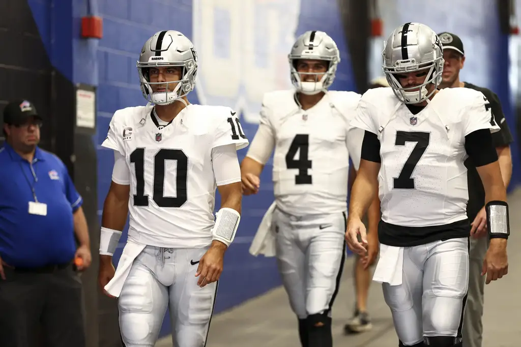 Raiders to start rookie QB Aidan O'Connell over Brian Hoyer with