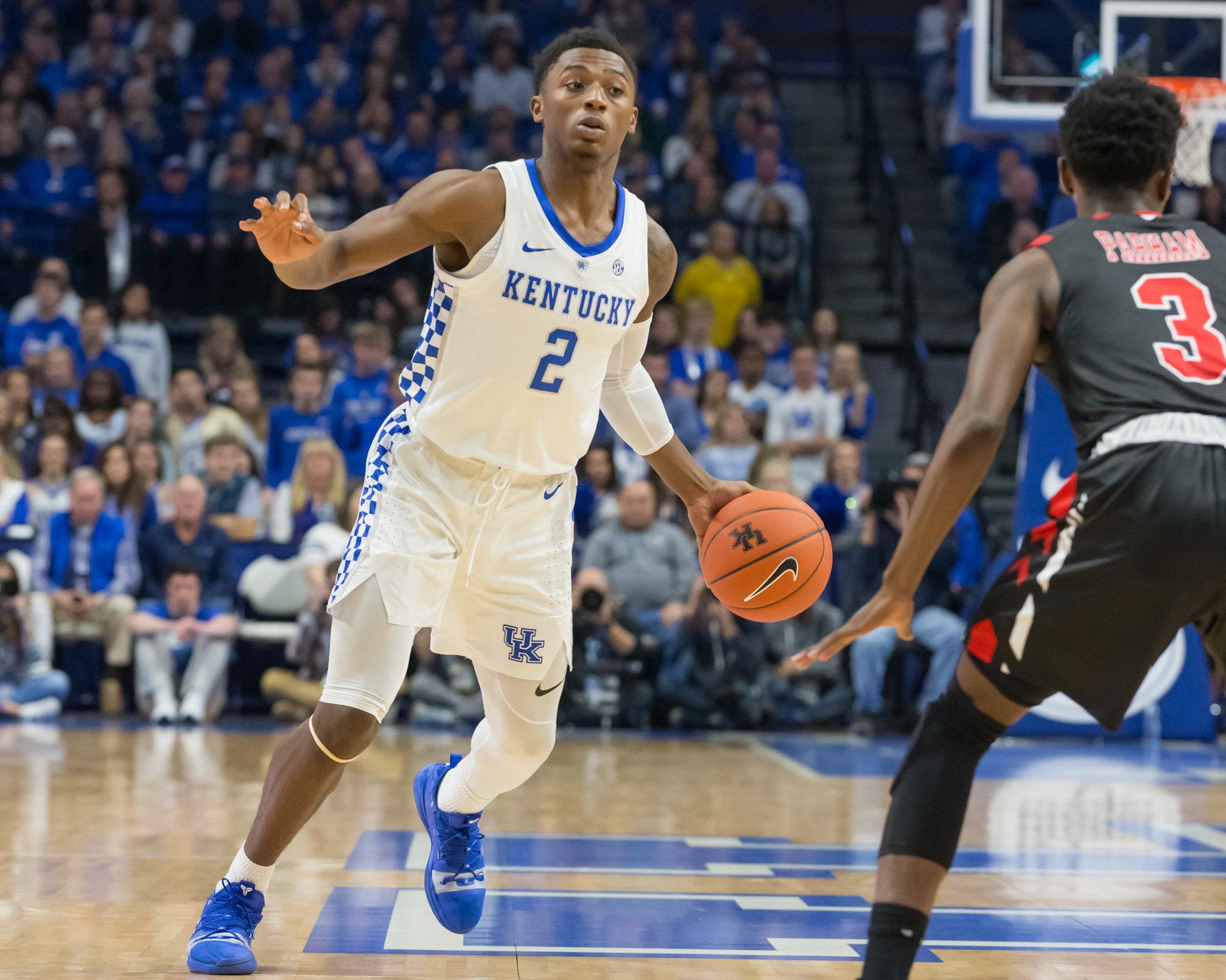 Kentucky basketball hotsell shoes 2018