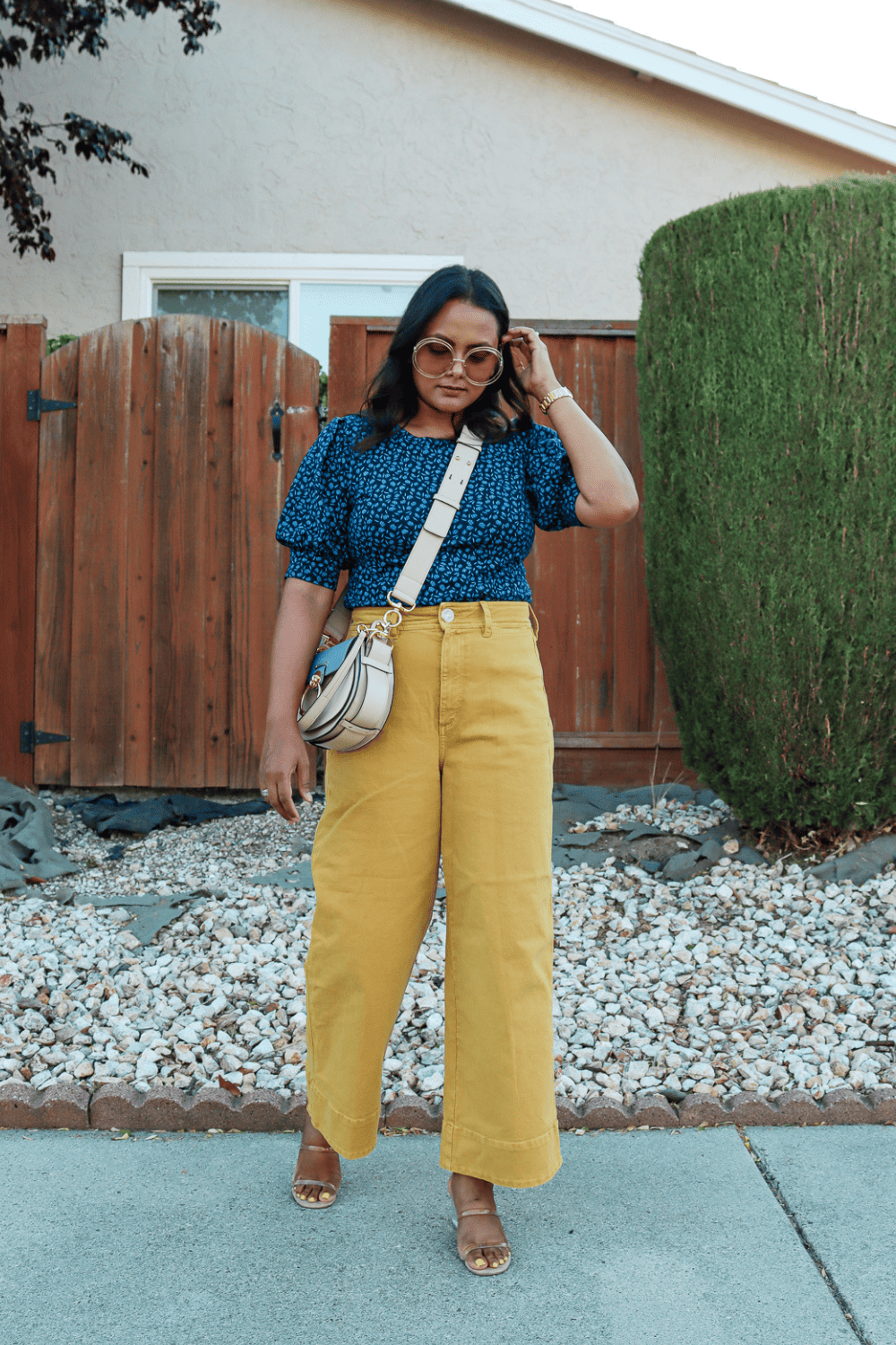 high waisted jeans with a belly 
