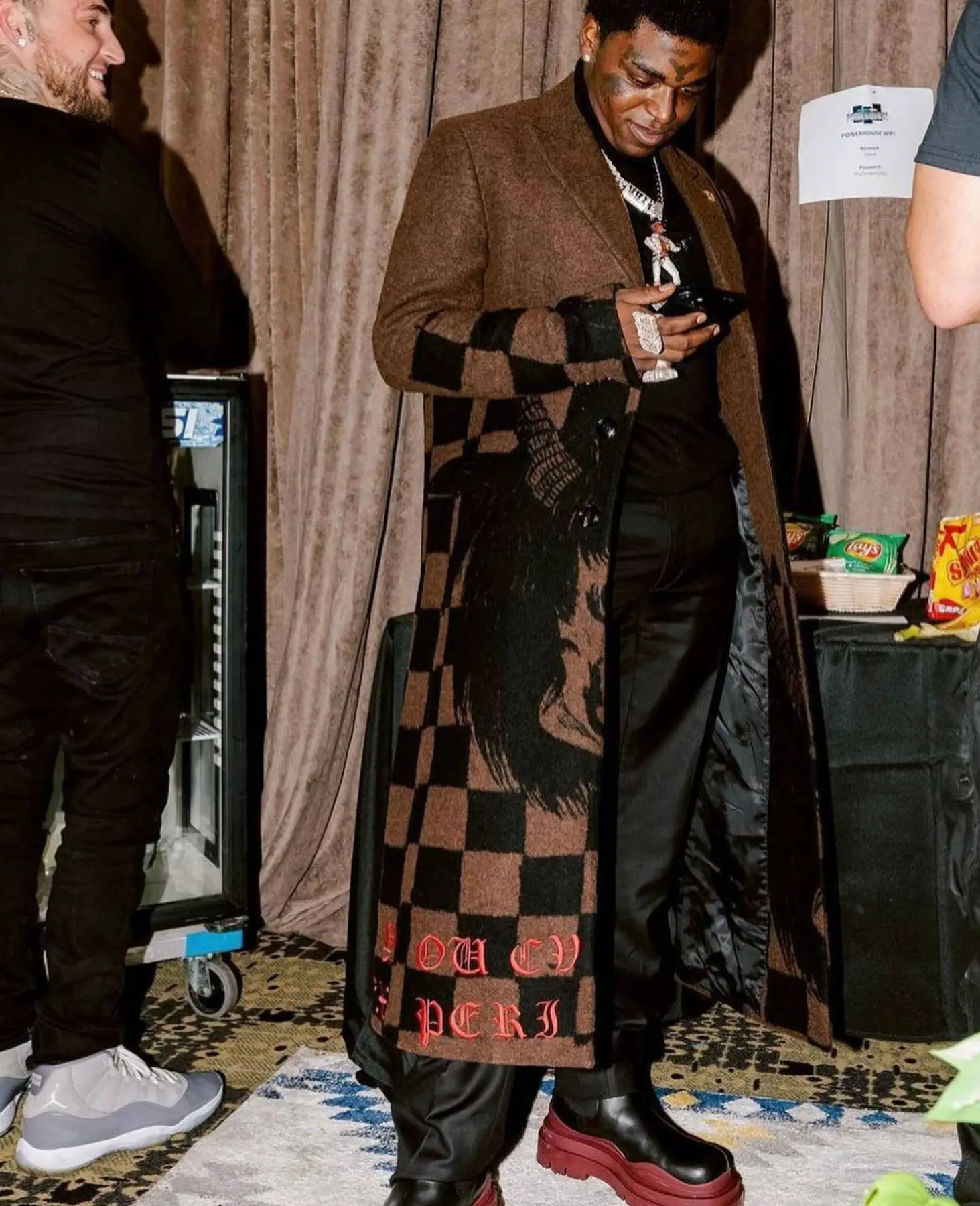 IconicCelebrityOutfits on X: Dress like Kodak Black in the Givenchy  Leather Varsity Jacket with Purple Brand Coated-finish Detail Jeans 👉   Brands: #Givenchy #Nike #PurpleBrand Items: #jacket  #jersey #jeans #sneakers