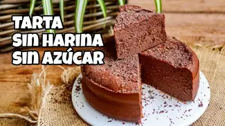 Delicioso bizcocho de chocolate sin azúcar ni harina, ¡aprende a  prepararlo! - Laganini