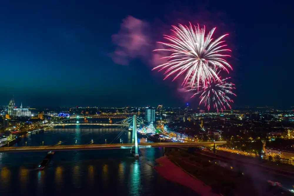 Nochevieja en Colonia – Todos los consejos para la Nochevieja en la famosa ciudad catedralicia 2023 Nochevieja en Colonia – Todos los consejos para la Nochevieja en la famosa ciudad catedralicia 2023