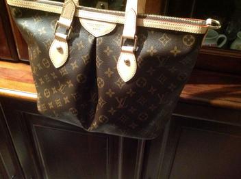 Louis Vuitton Bag. Is It Worth My $2295? (Updated 2019