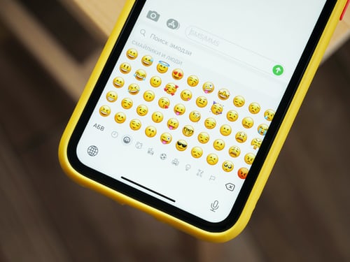 How To Delete Certain Emojis On iPhone - Techfixhub
