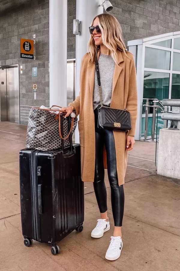 Cute Comfy Airport Outfits - Outfits For The Airport - Travel Beauty Blog