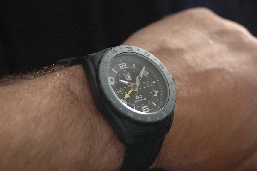 Hand-On With the Luminox SXC PC Carbon GMT