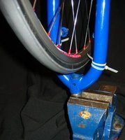 7 Awesome Diy Bike Wheel Truing Stands