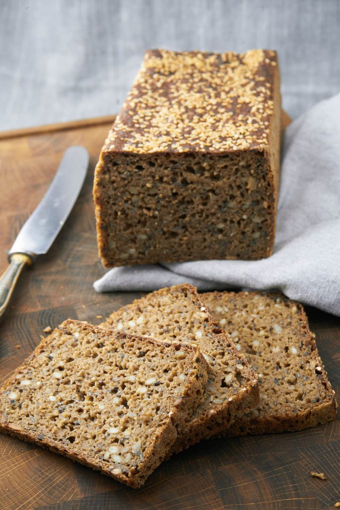 Danish rye bread (rugbrød) - Recipe for the best rye bread with sourdough