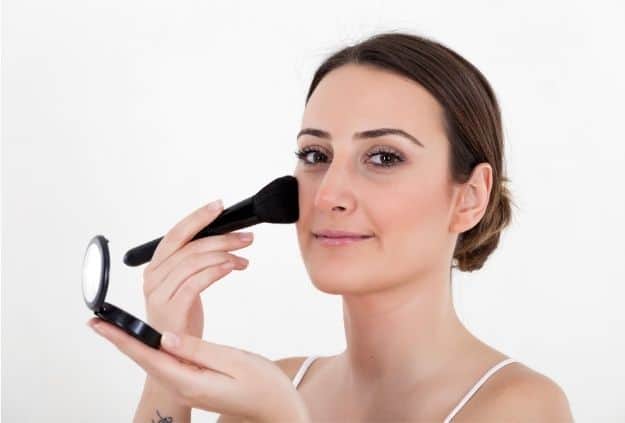 Personal Grooming Should Every Woman Know (2023) Apply Make-Up Reasonably